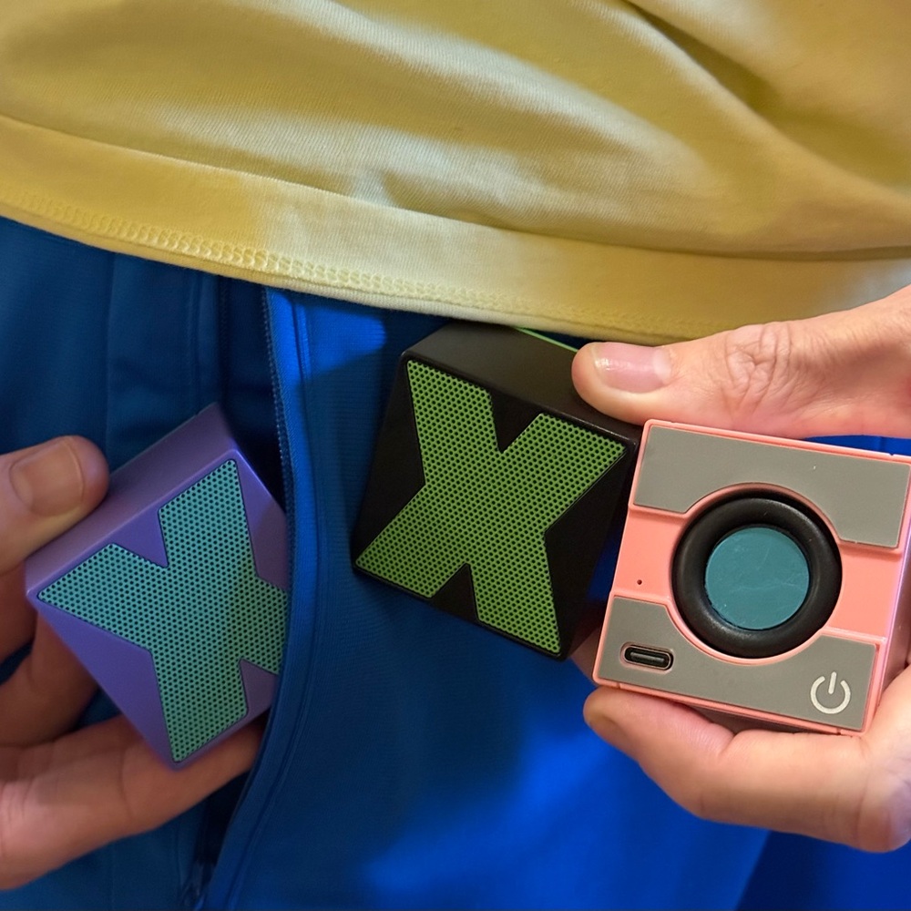 Stocking Stuffer Speakers! Bluetooth, Wireless, Powerful 🙂